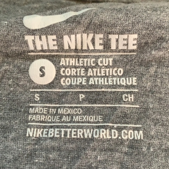 Long sleeve Nike tee - Picture 2 of 3